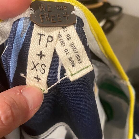 We the Free Tropical T-Shirt XS - Picture 5 of 5